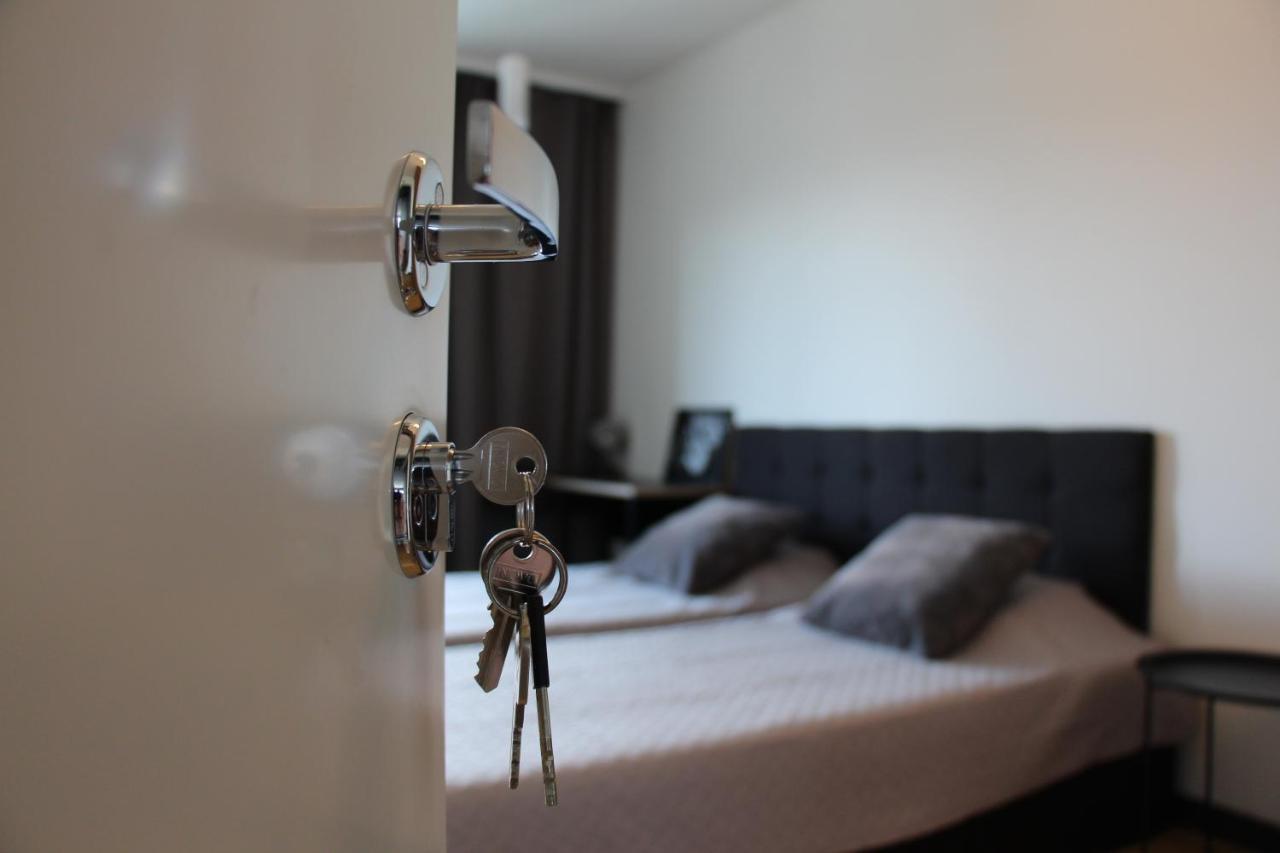 New Modern 4-Room Apartment With Big Balcony And Undeground Parking In Center Of Tallinn Bagian luar foto