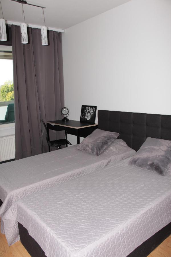 New Modern 4-Room Apartment With Big Balcony And Undeground Parking In Center Of Tallinn Bagian luar foto