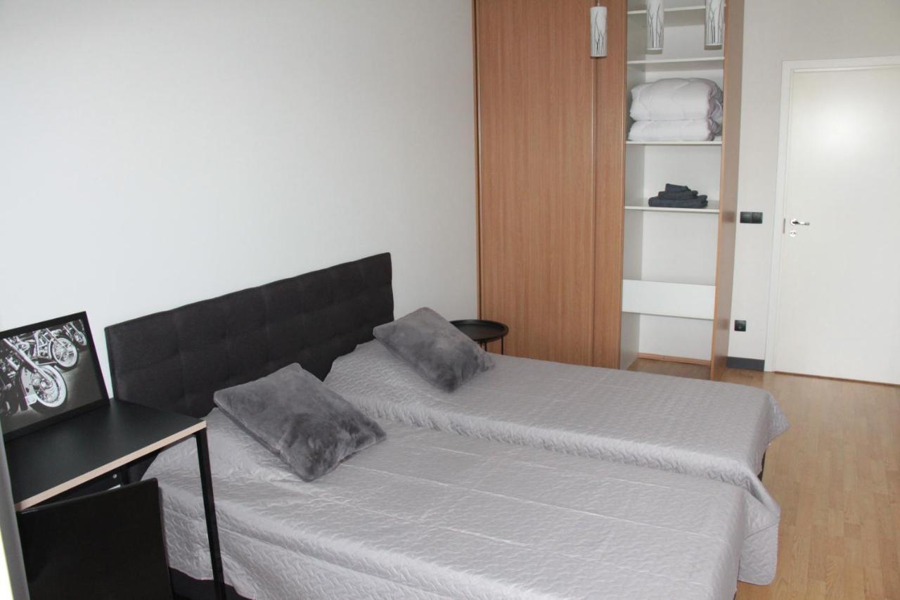 New Modern 4-Room Apartment With Big Balcony And Undeground Parking In Center Of Tallinn Bagian luar foto