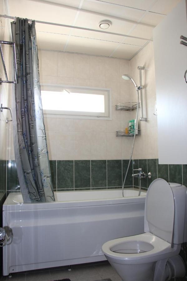 New Modern 4-Room Apartment With Big Balcony And Undeground Parking In Center Of Tallinn Bagian luar foto