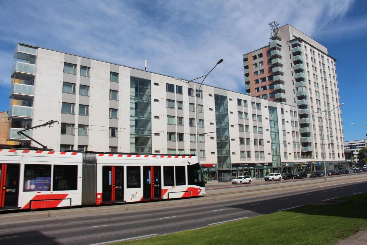 New Modern 4-Room Apartment With Big Balcony And Undeground Parking In Center Of Tallinn Bagian luar foto
