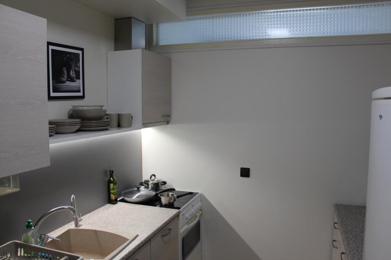 New Modern 4-Room Apartment With Big Balcony And Undeground Parking In Center Of Tallinn Bagian luar foto