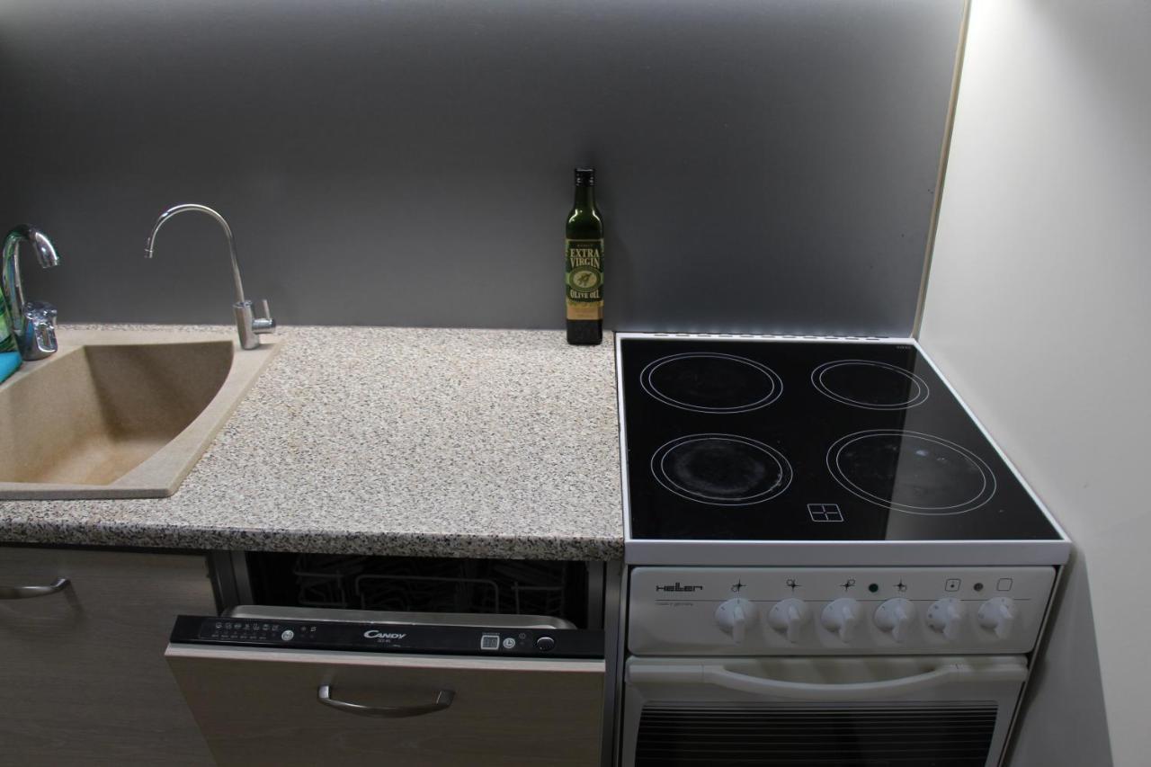 New Modern 4-Room Apartment With Big Balcony And Undeground Parking In Center Of Tallinn Bagian luar foto